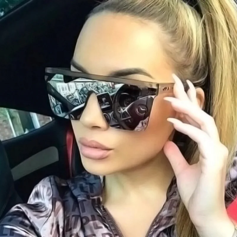 แว่นกันแดดแบรนด์ดีไซน์สี่เหลี่ - Designer Sunglasses บทวิจารณ์และราคา