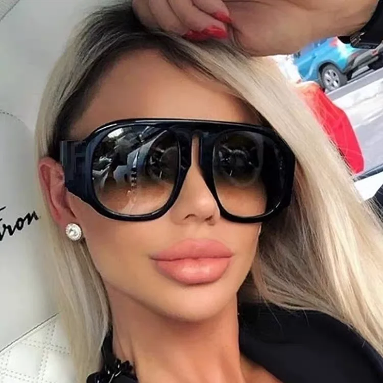 แว่นกันแดดดีไซเนอร์แบรนด์หรูสไ - Designer Sunglasses บทวิจารณ์และราคา